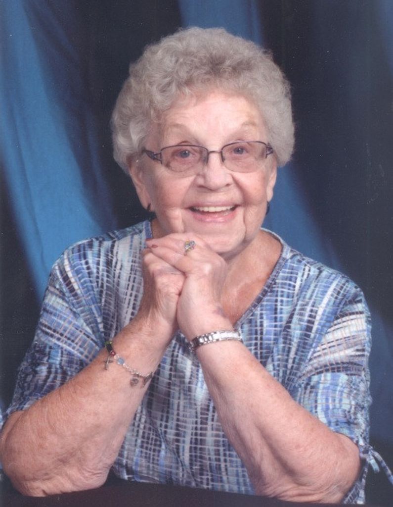 Nina L (Gholson)  Hauersperger