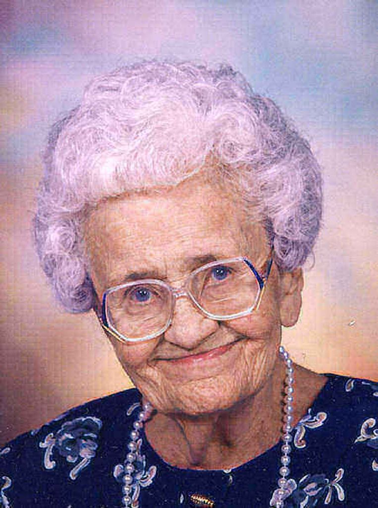 Maxine Helen Lawrence