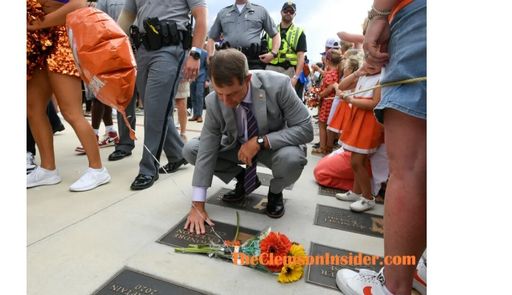 Diondre "Dre" Overton photo gallery thumbnail 47 of 97