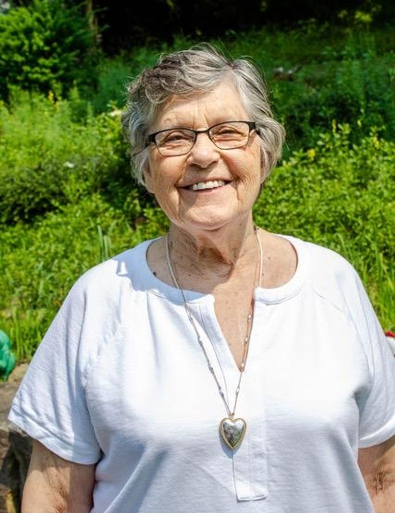 Anna Marie Mauersberg Profile Photo