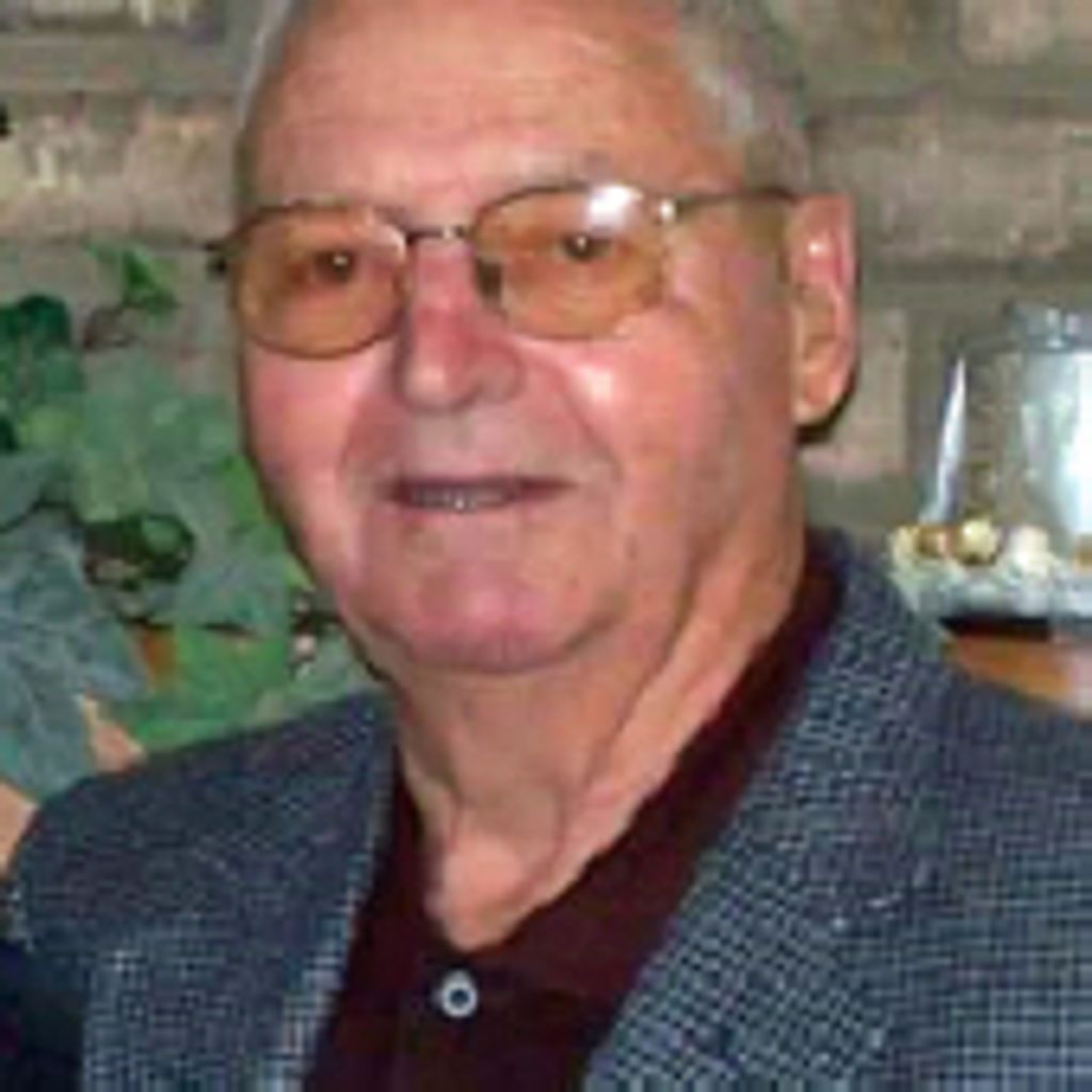 Clarence W. Vandenelzen Profile Photo