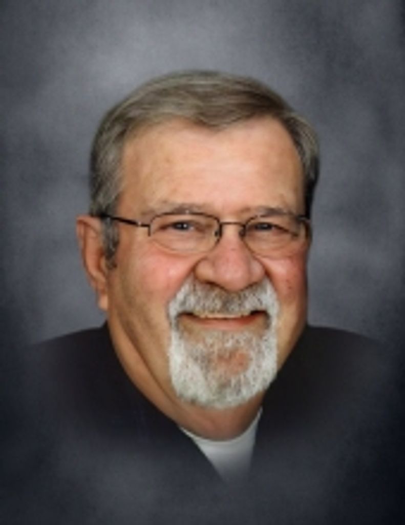 Richard "Dick" Donald Collar Profile Photo