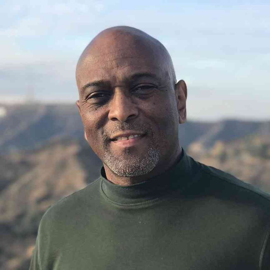 Dennis Rae Smith Profile Photo