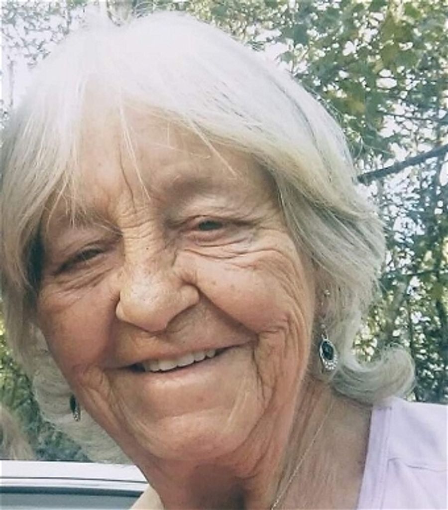 Gladys Banks (Moore) Profile Photo