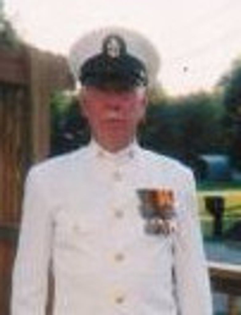 Thomas Riggs Profile Photo