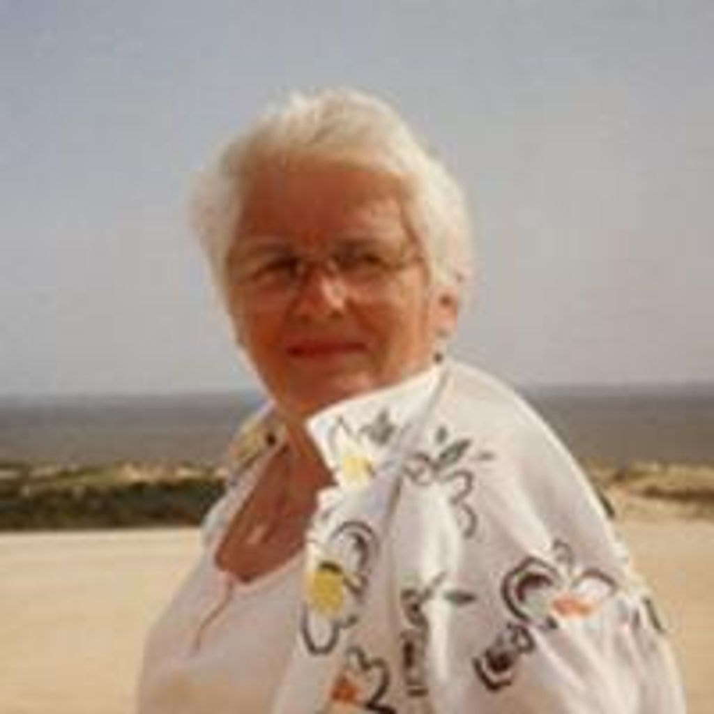 Elizabeth M. Blundin Profile Photo