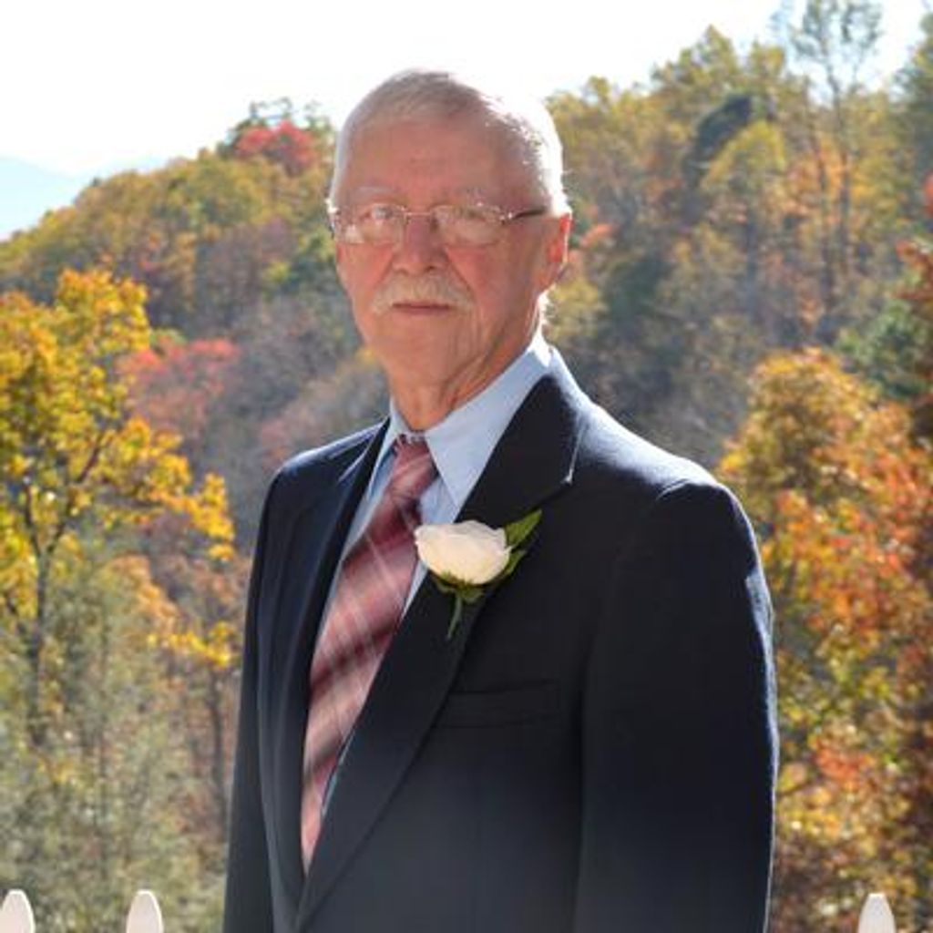 Thomas "Tom" Holstein