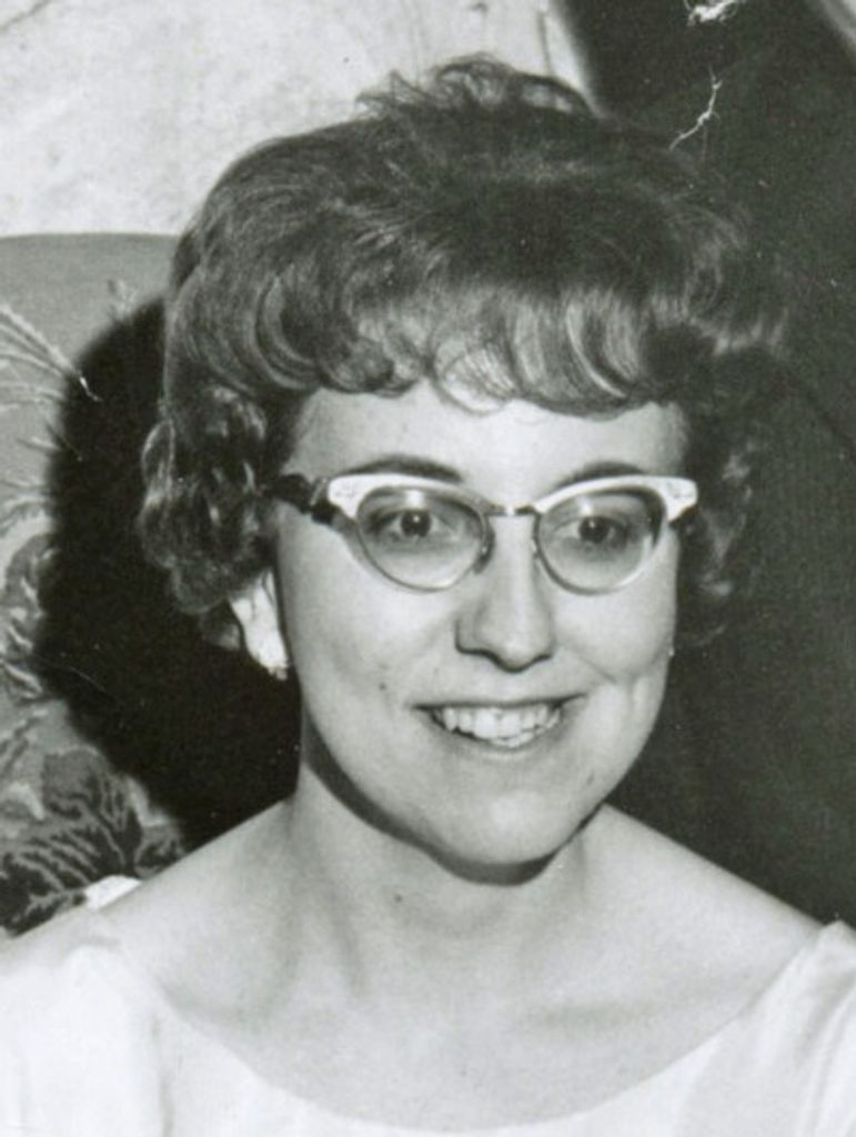 Ruth Larsen Eschler Profile Photo