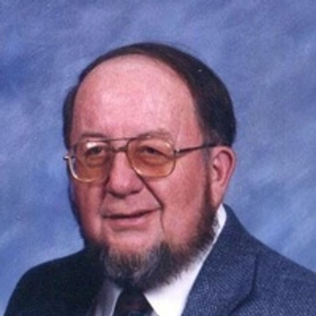 Leslie "Les" E. Tucker