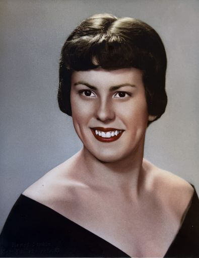 Marilyn Jane (Sewell)  Hinyard photo gallery thumbnail 9 of 37