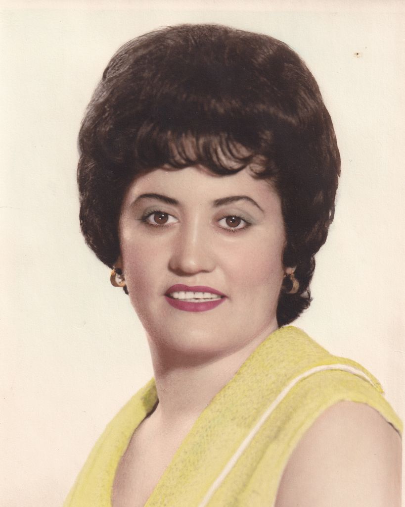 Angela Bustamante Profile Photo