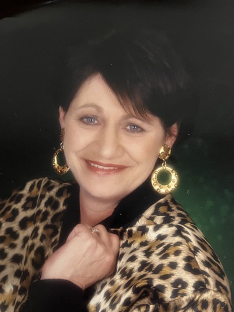 Theresa Pinter Profile Photo