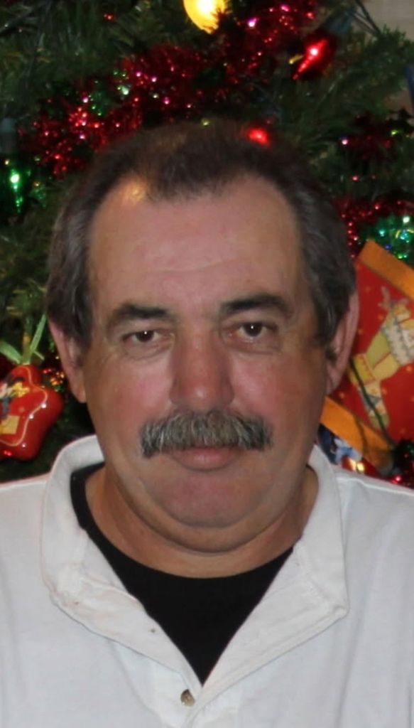 Manny Farias Profile Photo