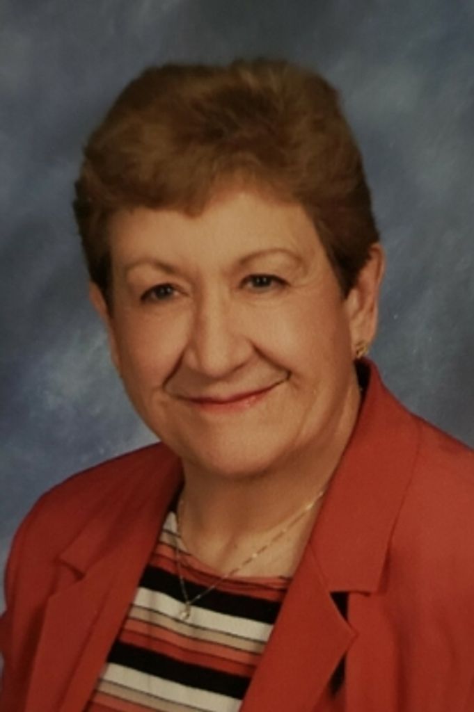 Naomi R Hull