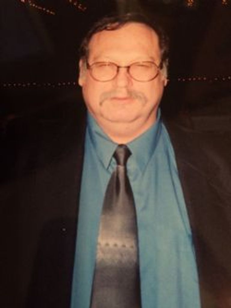 Benjamin Ahlers Profile Photo