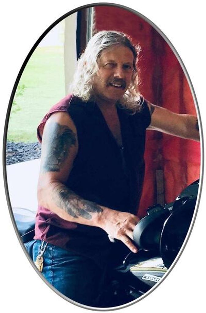 Mark Van Troost Profile Photo