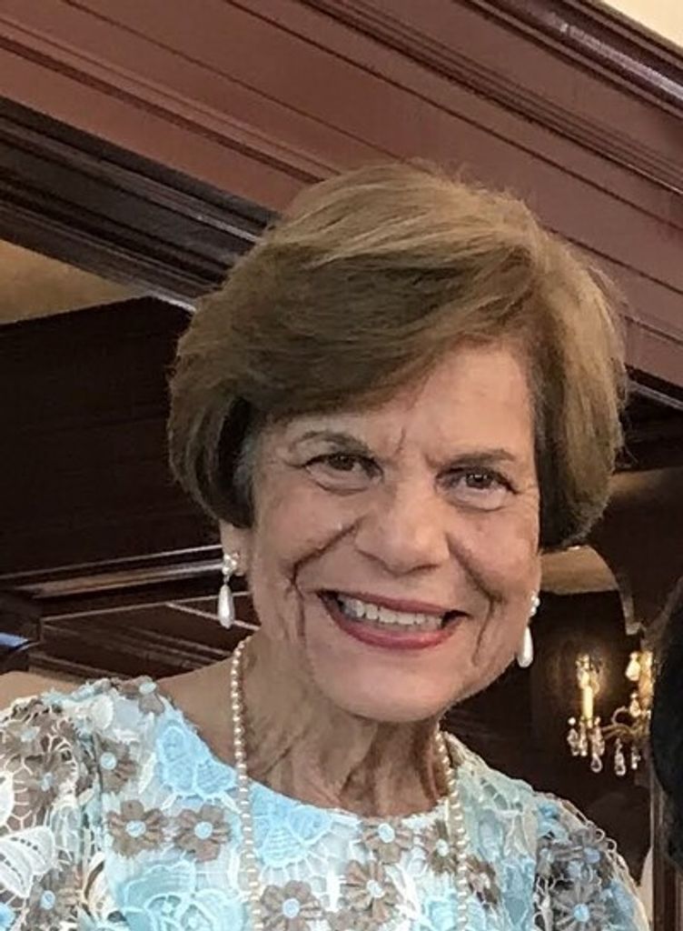 Angela Massari Profile Photo