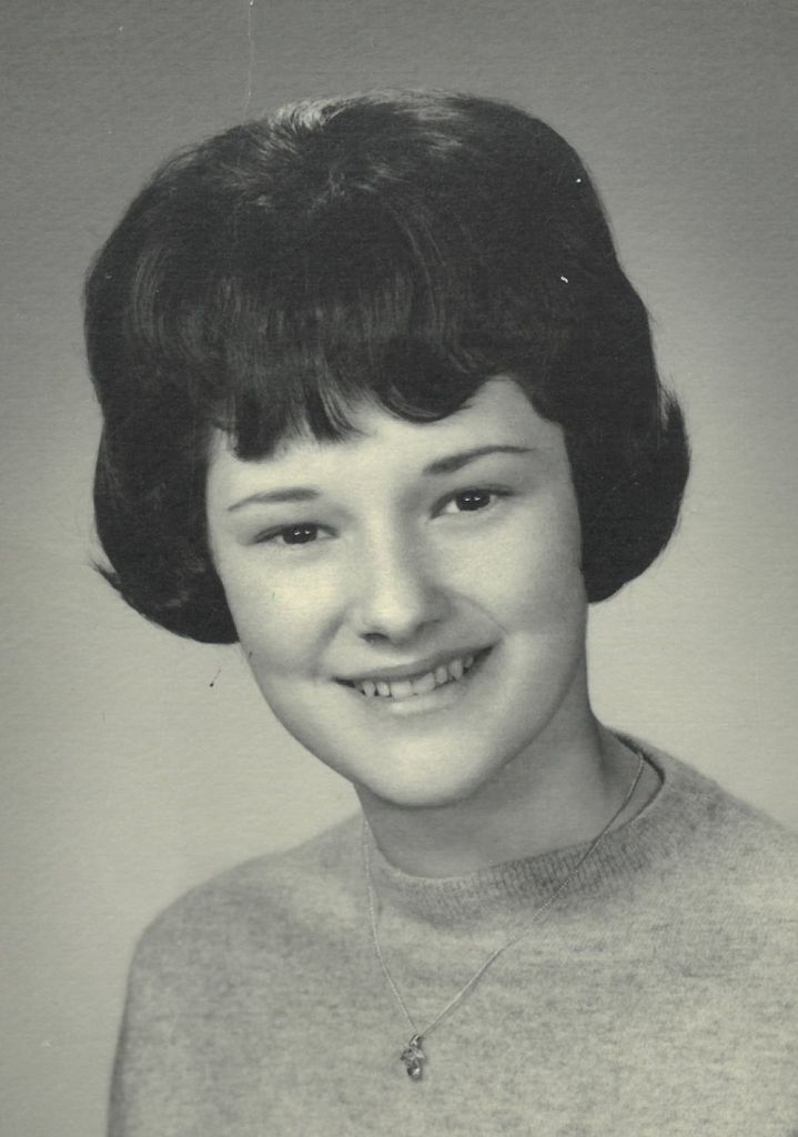 Carolyn Dyarmett Profile Photo
