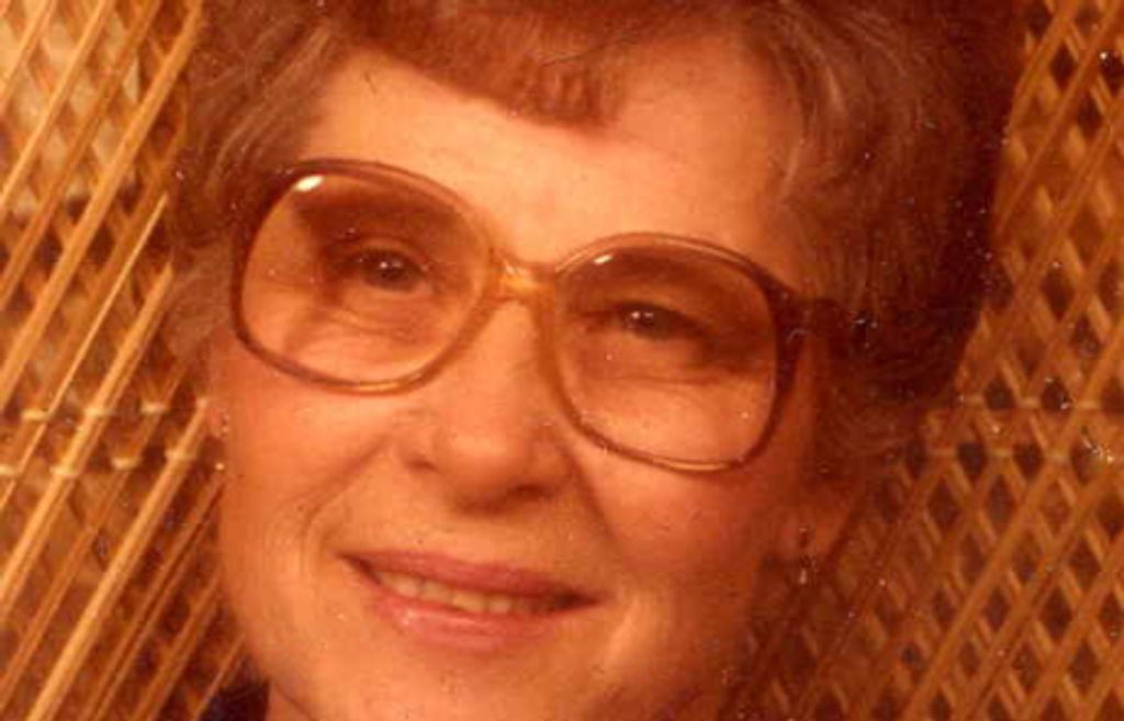 Zora  Vollmer