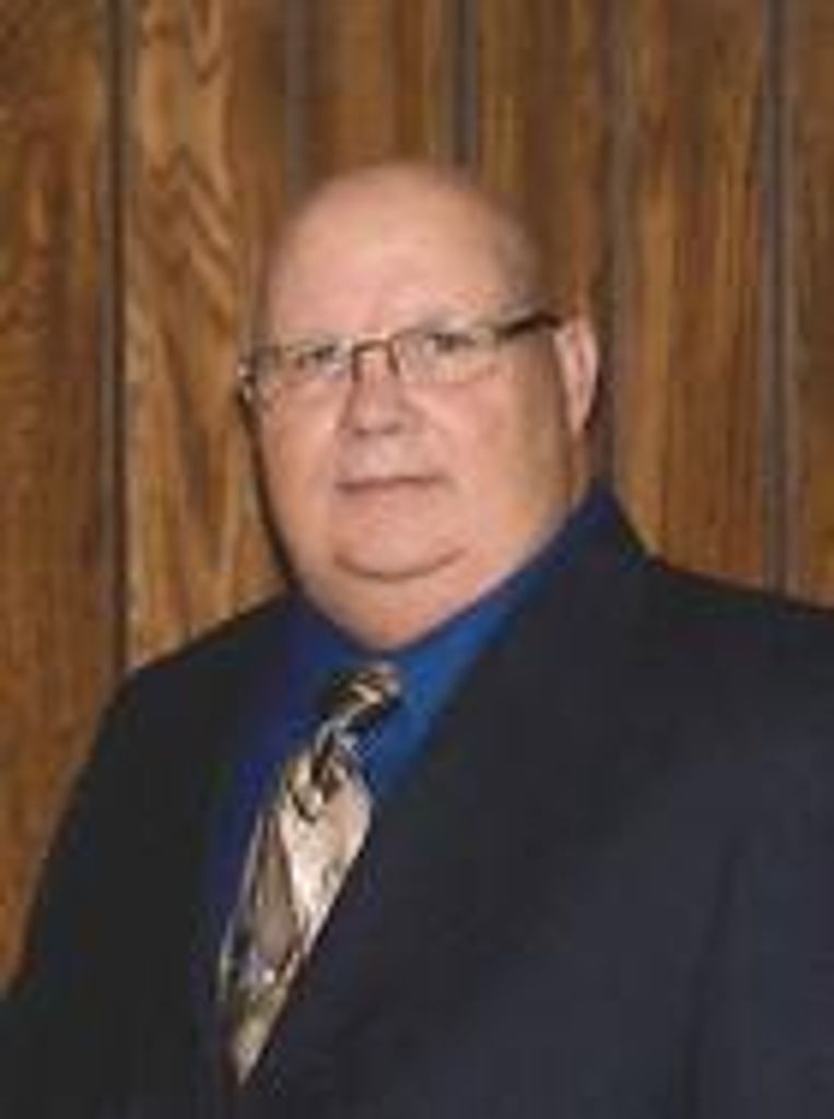 Larry Thomas "Butch" Woll Profile Photo