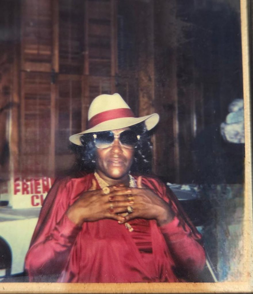 Estelle Small