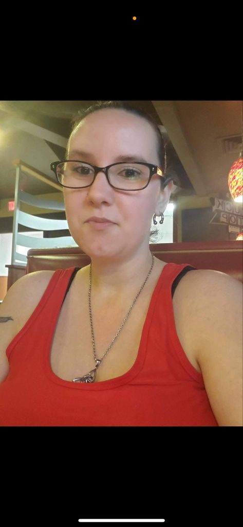 Rebecca Nicole Akins