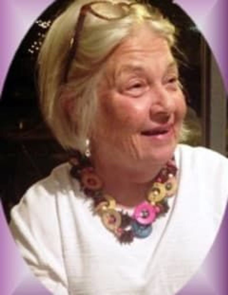 Julia Lindsey Hunt Profile Photo