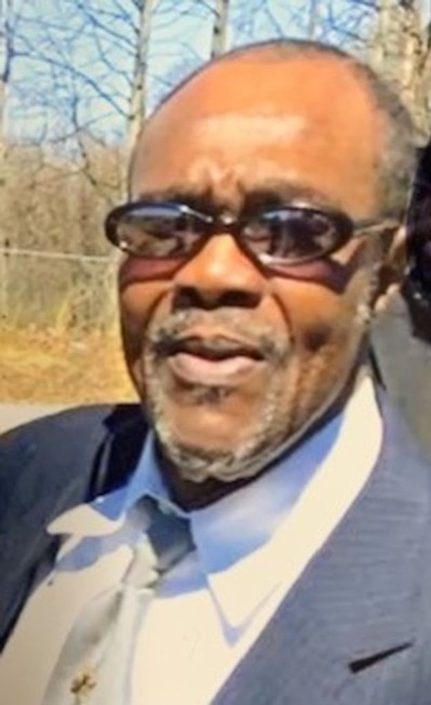 Robert Lee Hampton