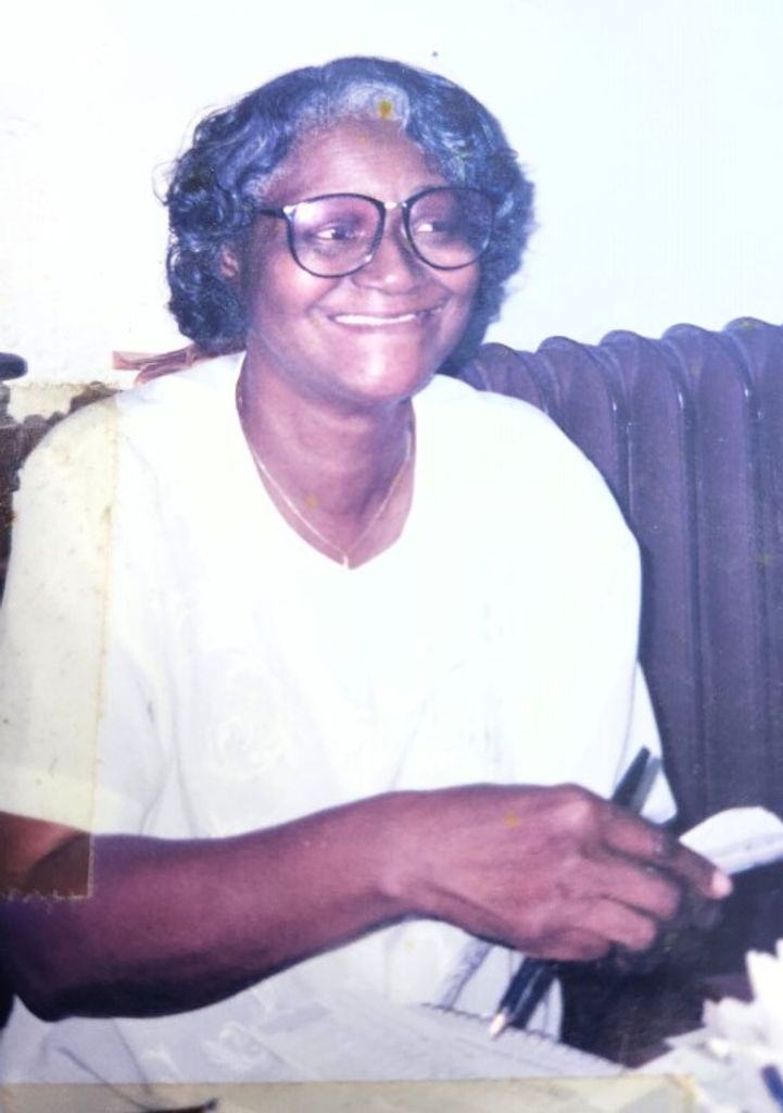 Carolyn Marie Curtis