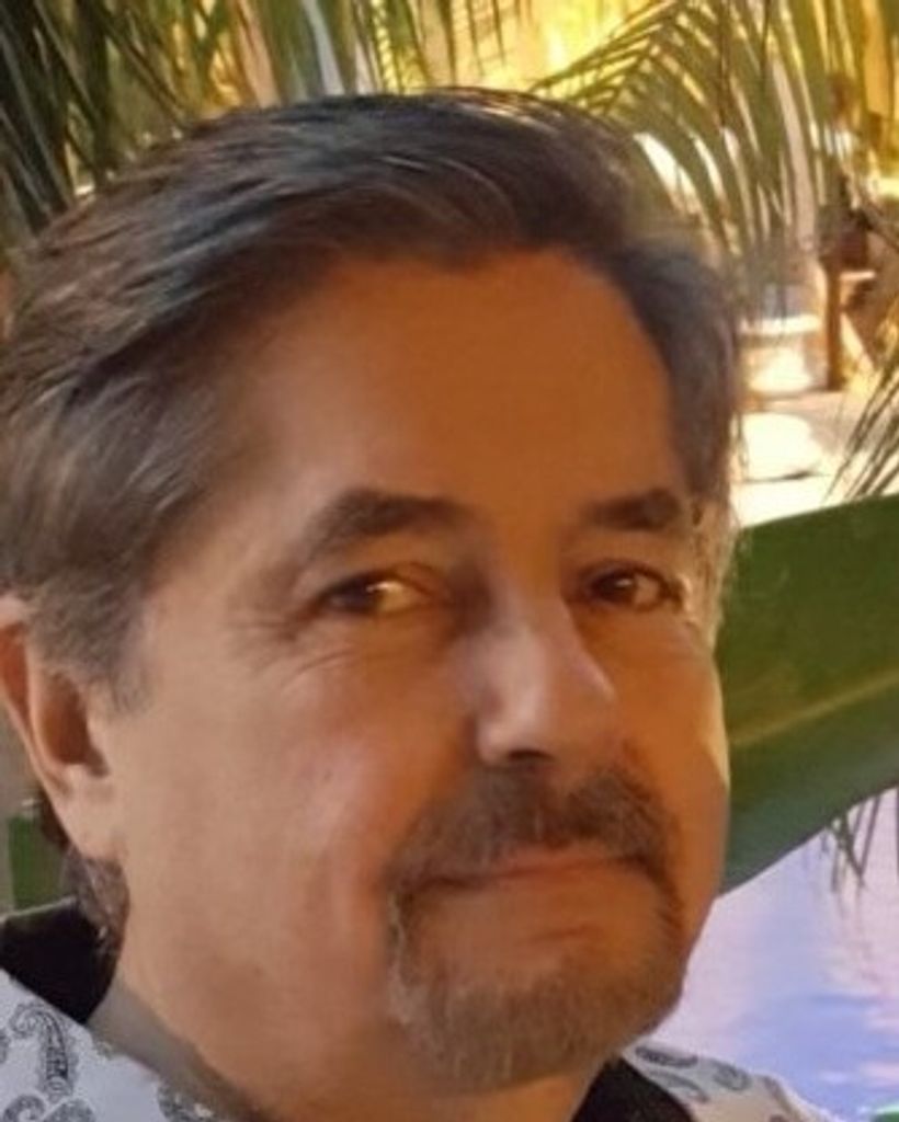 Lic. Fausto Sosa