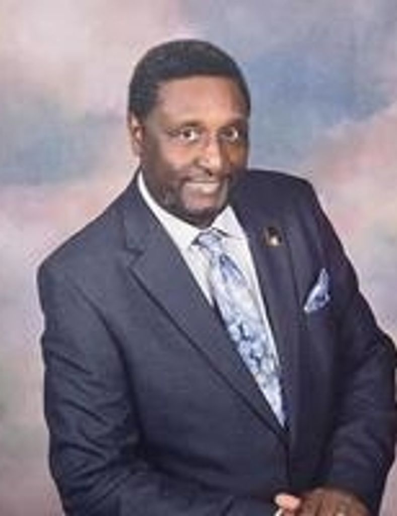 Raymond Wells Jr. Profile Photo