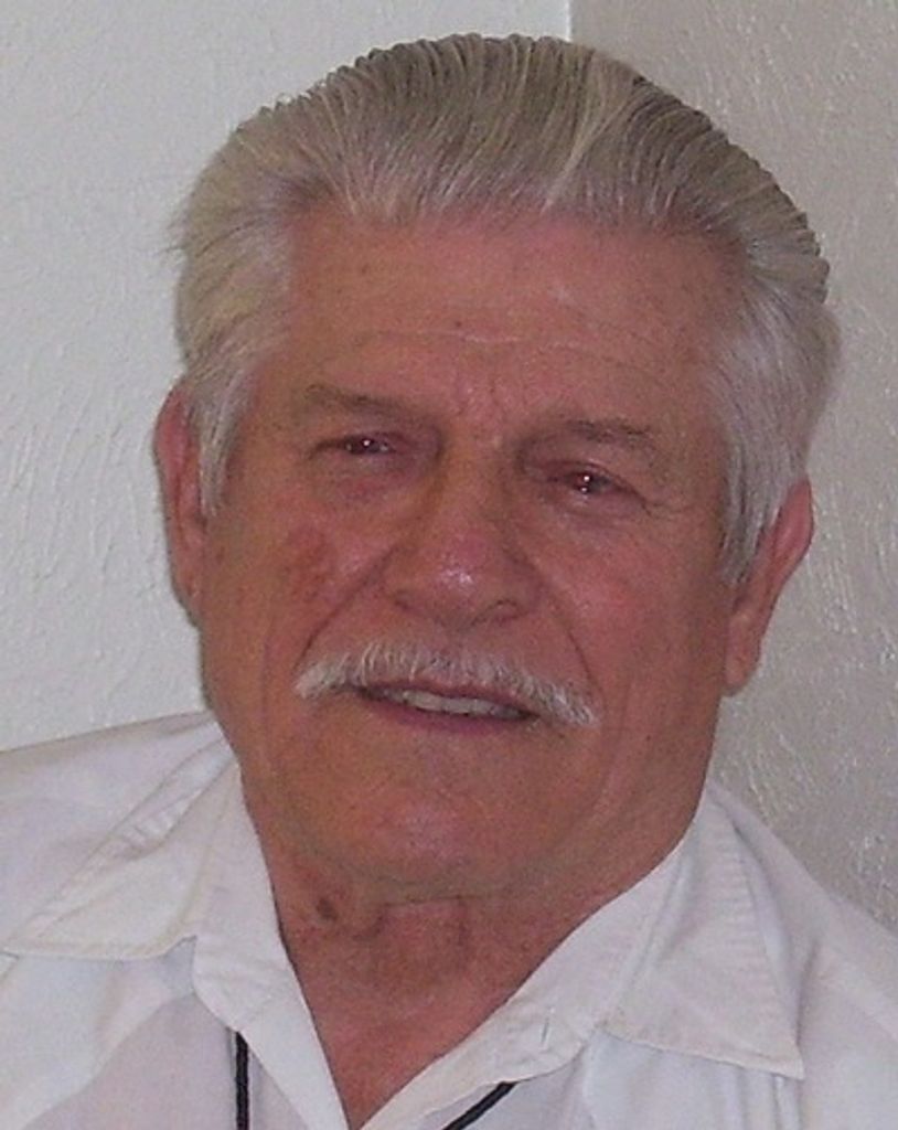 Charles Ray Russell Profile Photo