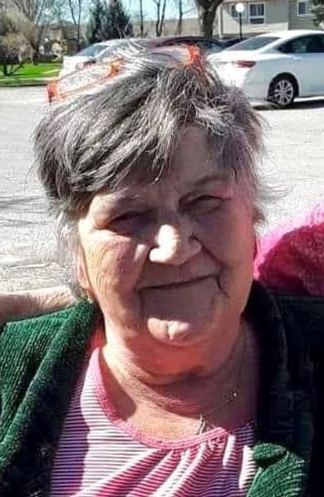 Esther L. (Newcomb)  Velasquez