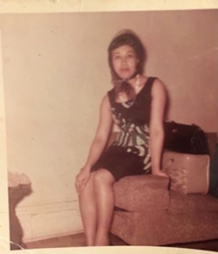 Carmen Gonzalez photo gallery thumbnail 1 of 1
