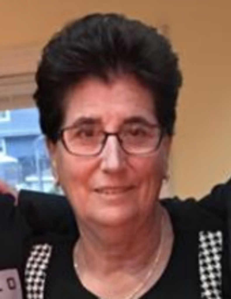Carolina R. Farinhas