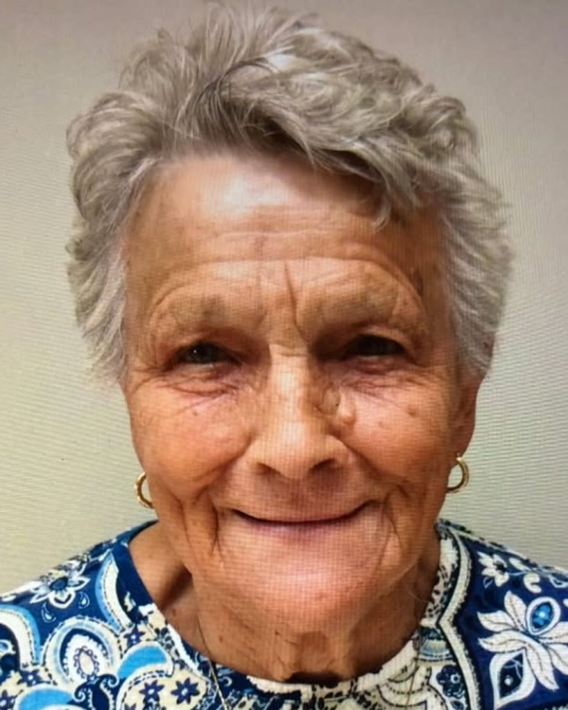 Pauline DeNoewer Profile Photo