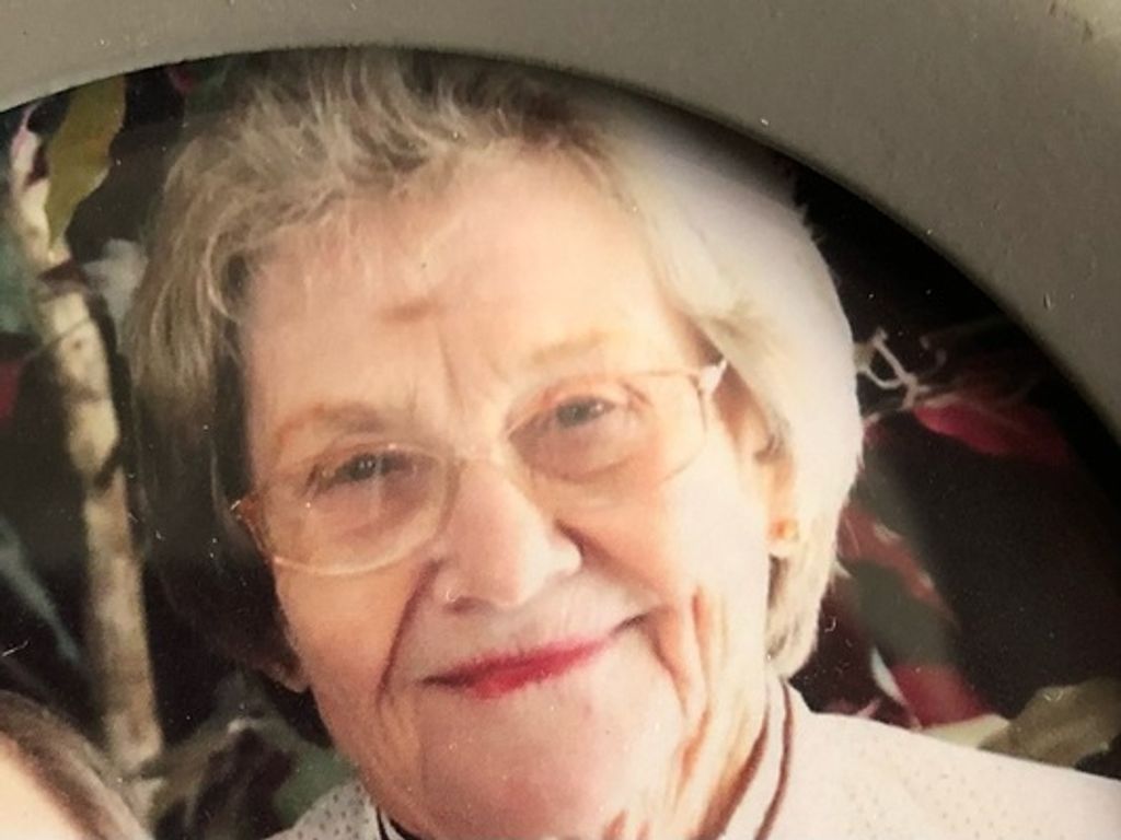 Maxine Farr Profile Photo