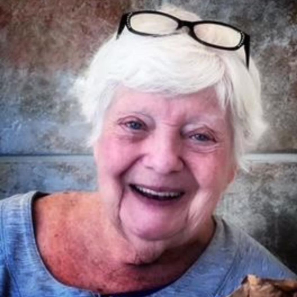 Carolyn Hope