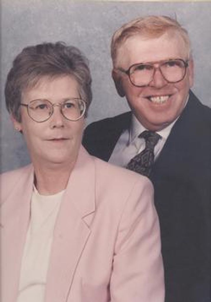 Ginger Lightsey Confer Profile Photo