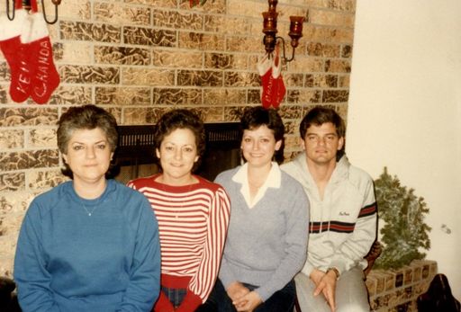 Linda Varnado Legnon photo gallery thumbnail 26 of 86