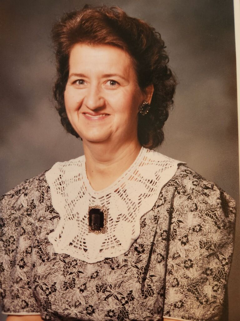 Gwen Ware Carver Profile Photo