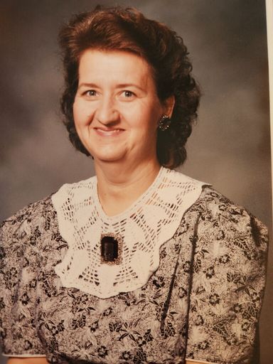 Gwen Ware Carver Profile Photo