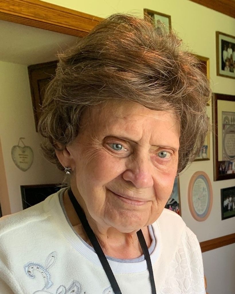 Dolores Amanda Balogh Profile Photo
