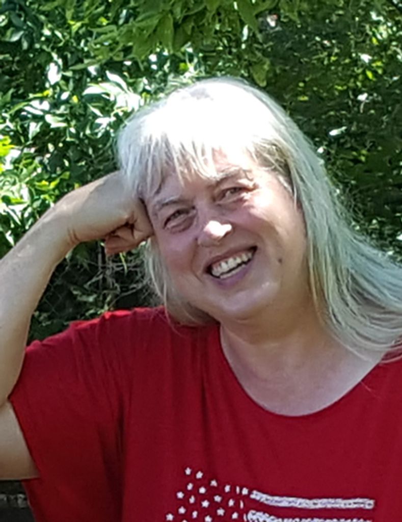 Nova J. Loose Profile Photo