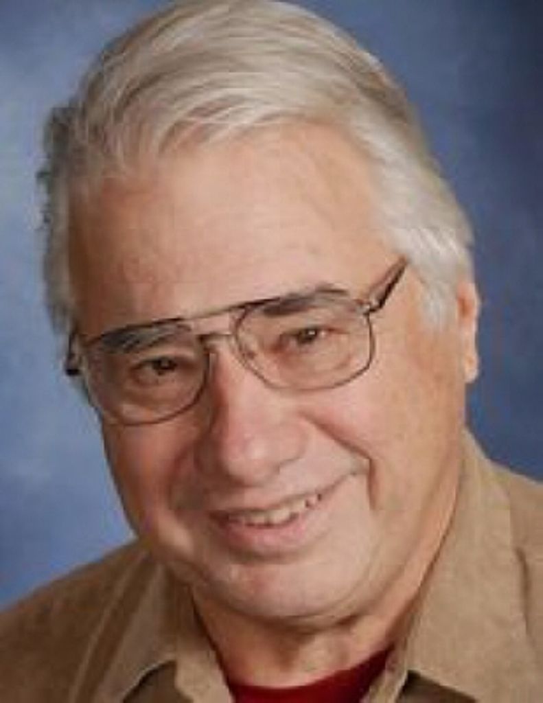 Daniel Mark Sakach Profile Photo