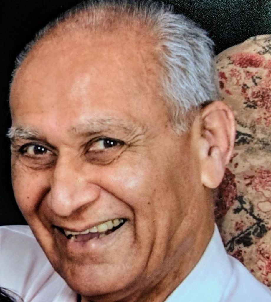 Girish Patell Profile Photo