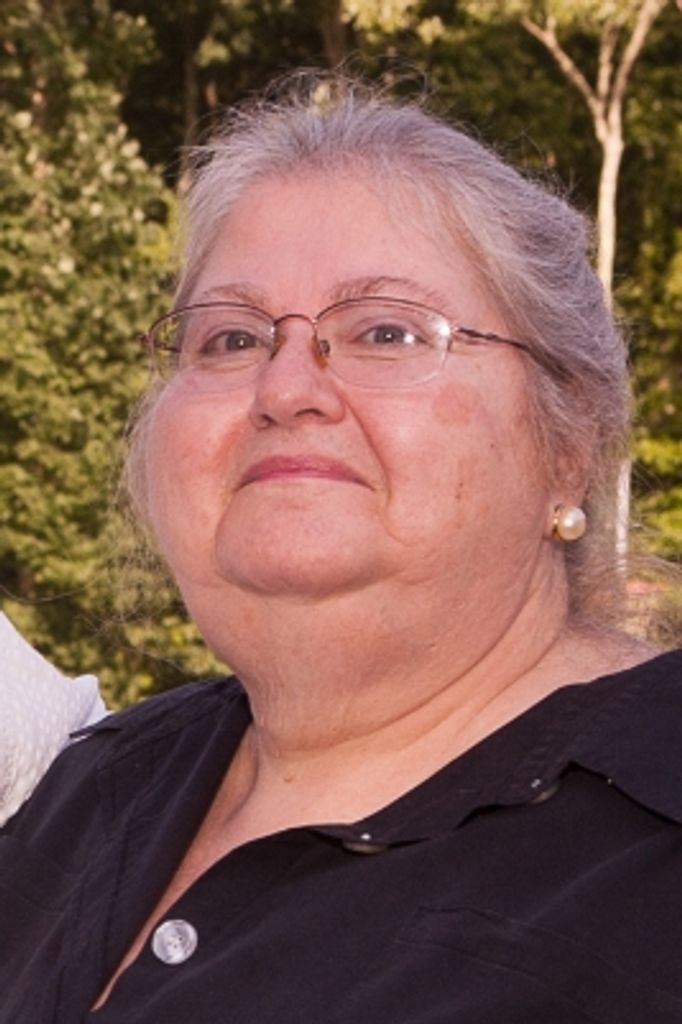 Rebecca Rose Maheu Profile Photo