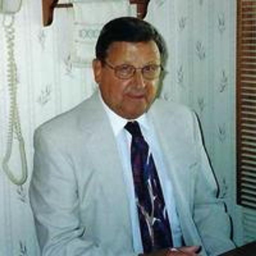 Crist E. Helmuth, Jr. Profile Photo