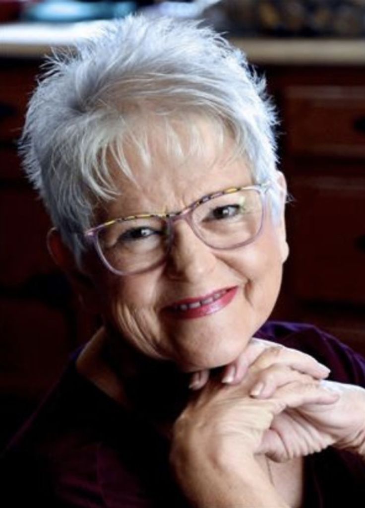 Lora E. (Dille)  Miller