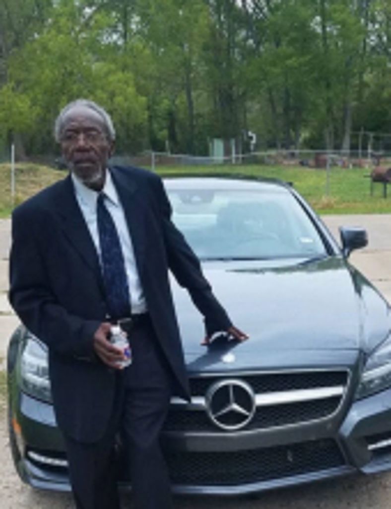 Alex James Washington Sr.